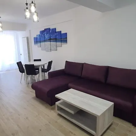 Premium - Infinity Rooftop Pool & Private Parking Năvodari