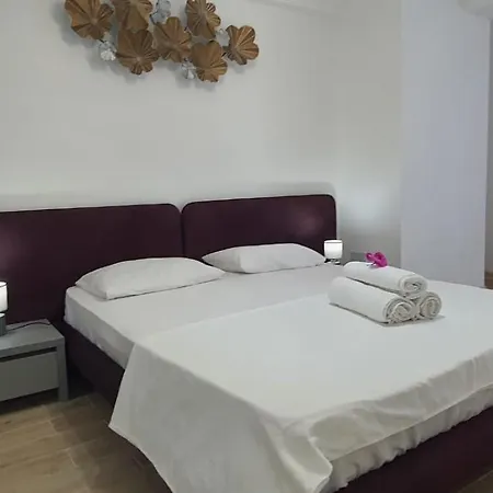 Premium - Infinity Rooftop Pool & Private Parking Appartamento