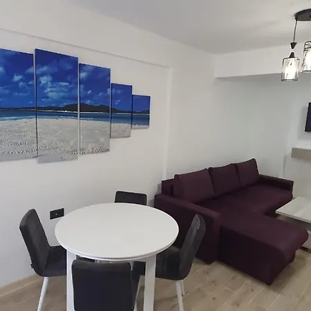 Premium - Infinity Rooftop Pool & Private Parking Năvodari