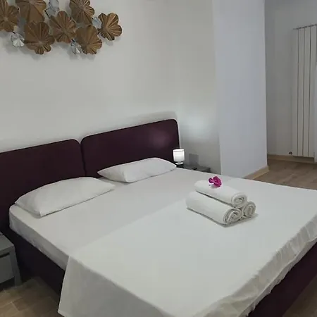 Premium - Infinity Rooftop Pool & Private Parking Appartamento